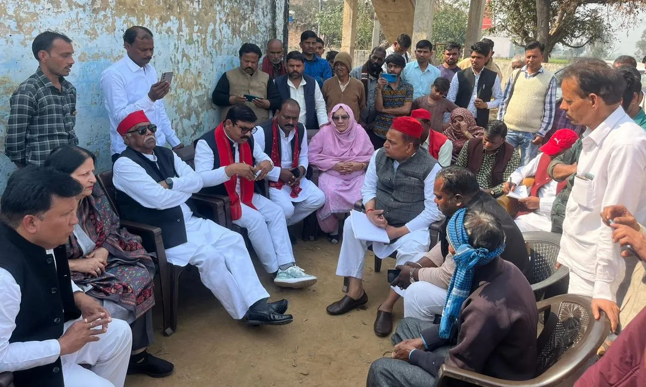 Kasganj News: अमांपुर कांड... दोषियों पर हो कार्रवाई, मामले की कराई जाए सीबीआई जांच 