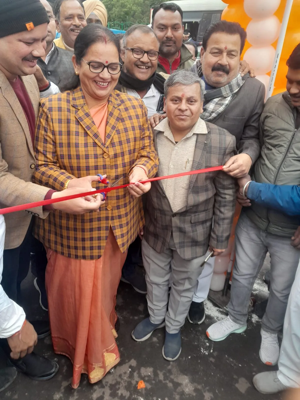 महापौर ने फीता काटकर आटो-टेम्पों स्टैंड का किया शुभारंभ,सवारियों को मिलेगी बेहतर सुविधा