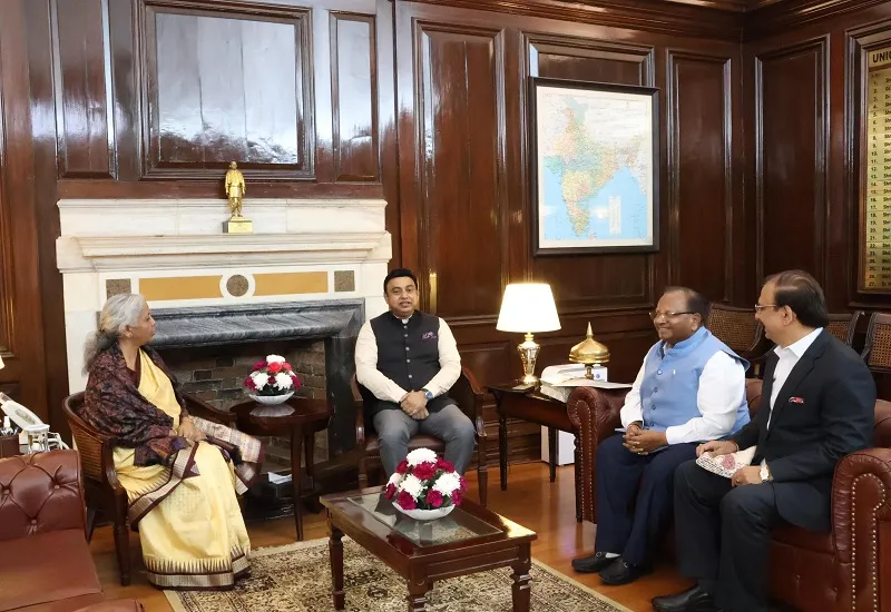 मुरादाबाद : एमएसएमई में भुगतान की समय सीमा 45 दिन से बढ़ाकर 180 दिन हो, केंद्रीय वित्तमंत्री से मिले सैय्यद जफर इस्लाम 