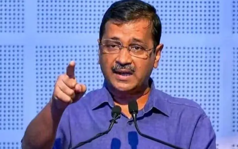 दिल्ली स्कूल बम धमकी: केजरीवाल का भाजपा पर प्रहार, 4 इंजन वाली सरकार पूरी तरह नाकाम