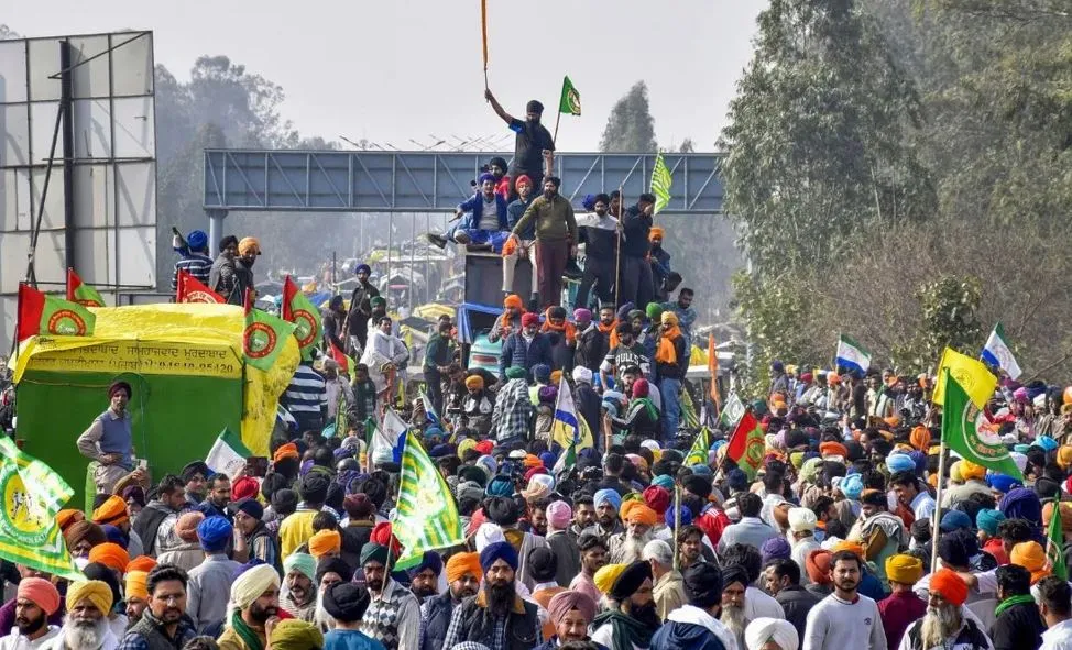 किसान आंदोलन: हरियाणा सरकार ने सात जिलों में मोबाइल इंटरनेट पर लगी पाबंदी बढ़ाई 
