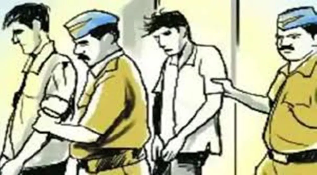 Kasganj News: पुलिस भर्ती परीक्षा में PAC जवान सहित दो सॉल्वर गिरफ्तार, मची खलबली