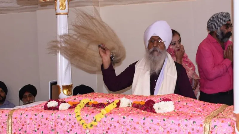 Kanpur: गुरुद्वारा श्री गुरु अर्जन देव में विराजमान हुए श्रीगुरु ग्रंथ साहिब; प्रेमनगर गुरुद्वारा के पुराने भवन को मिला नया स्वरूप...