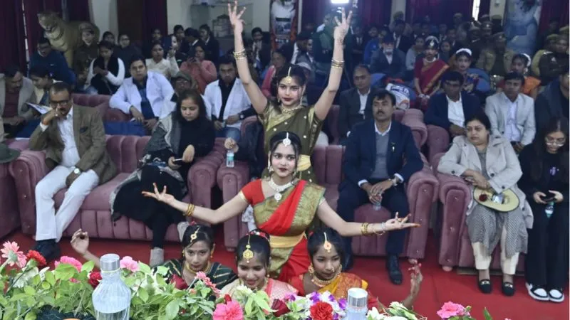 चिड़ियाघर 2 छात्रा