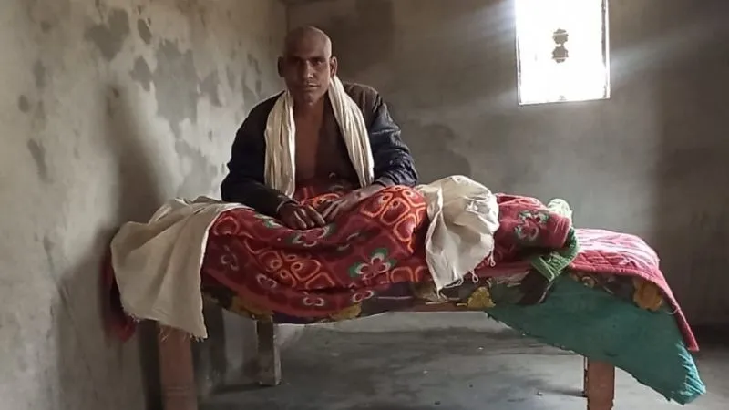 Chitrakoot: जीते जी युवक ने कर डाला अपना अंतिम संस्कार; जल्द करेगा तेरहवीं... भाई ने बताई ये वजह...