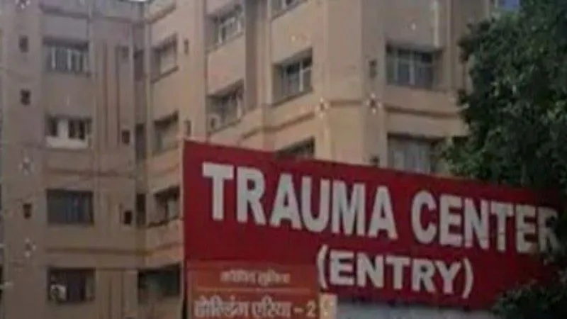 मरीजों के दलाल: पलभर में बहला-फुसलाकर पहुंचा देते हैं निजी अस्पताल, डॉक्टर के बाद पैंतरा बदलकर बन गए तीमारदार