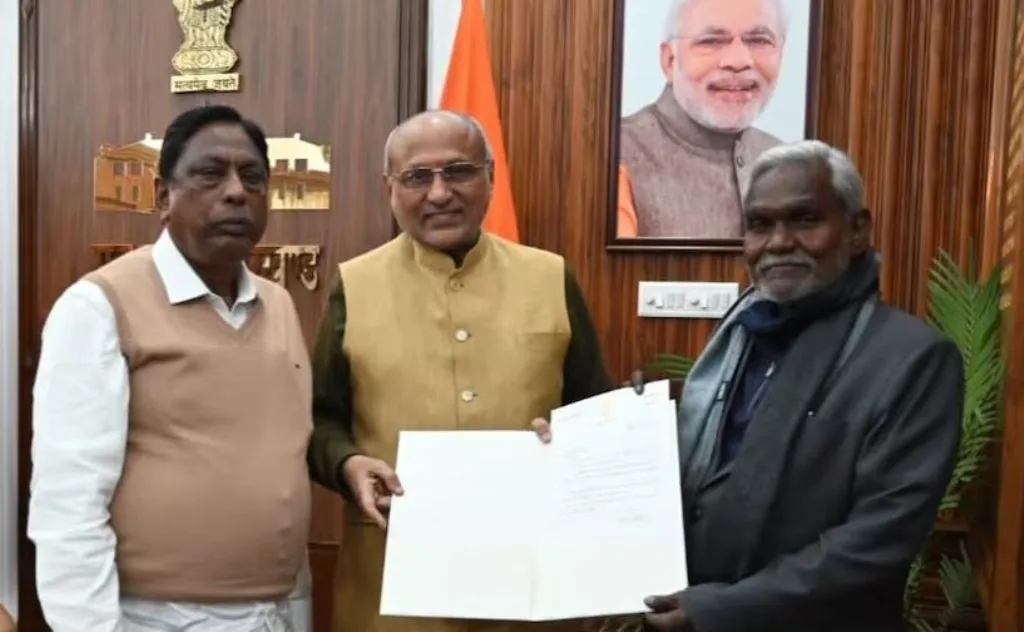 चंपई सोरेन आज लेंगे झारखंड के सीएम पद की शपथ, राज्यपाल सी पी राधाकृष्णन ने दिया न्योता