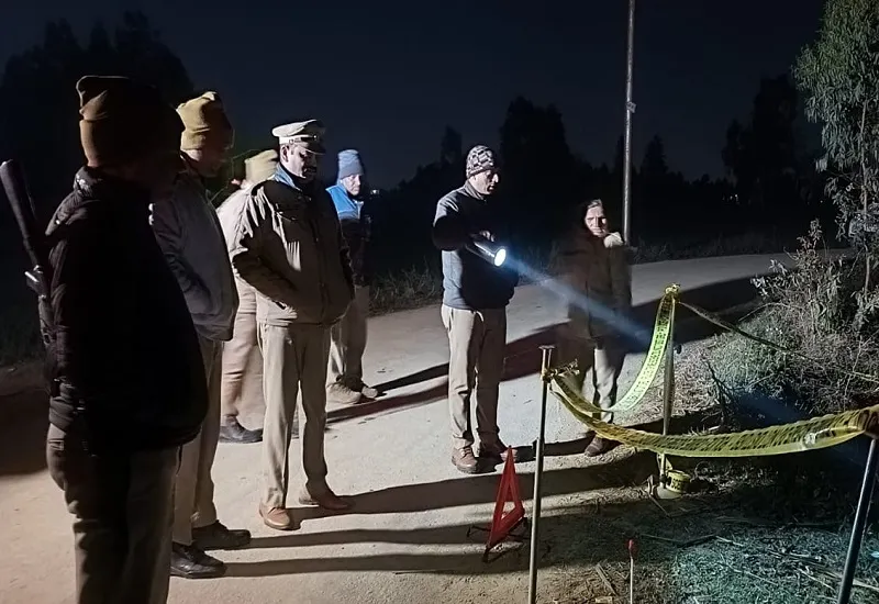 संभल : पुलिस और बदमाशों के बीच मुठभेड़, गोली लगने से पशु तस्कर घायल