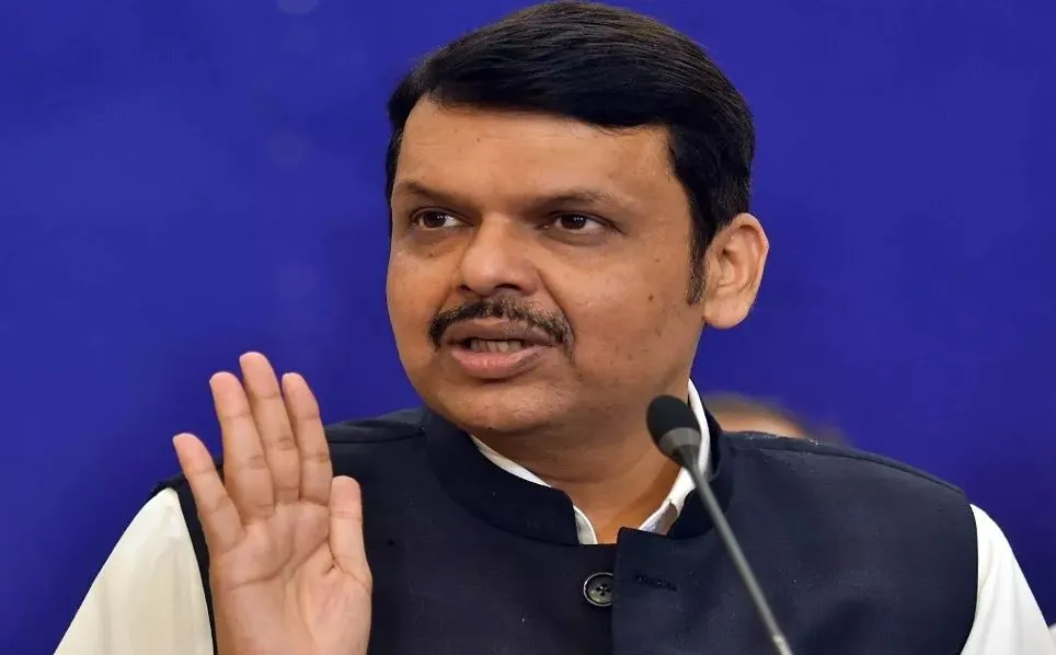 फडणवीस ने कहा- लोकतंत्र की हत्या करने वालों को अब इसकी ताकत का अहसास हो गया है