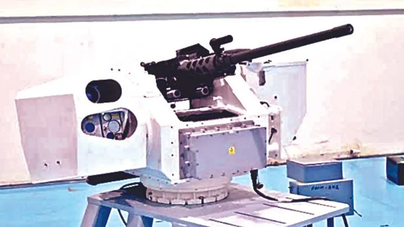 Kanpur: नौसेना को मिलेगी रिमोट कंट्रोल गन; रक्षा मंत्रालय ने 1752 करोड़ रुपये में AWEIL के साथ किया समझौता...