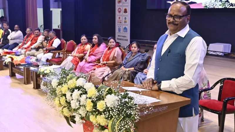 बृजेश पाठक 6