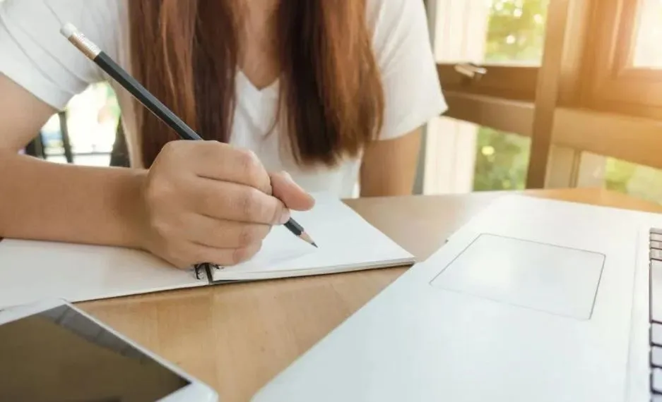 Bareilly News: यूपी बोर्ड परीक्षा...भूगोल की परीक्षा के समय करें ये काम, टीचर के टिप्स से राहें होंगी आसान 