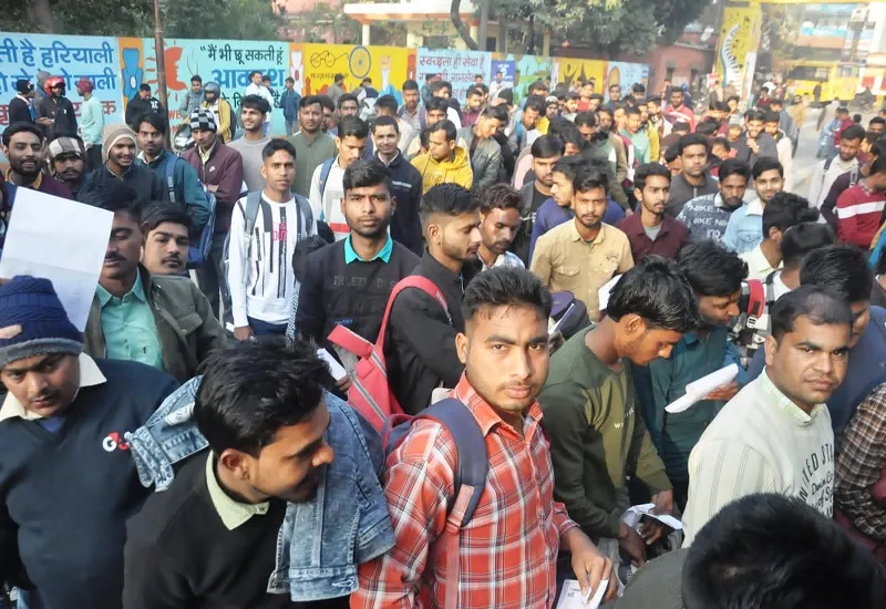 Moradabad News : यूपी पुलिस परीक्षा में यात्रियों की भीड़ देख इंतजाम करने में जुटा रेल प्रबंधन, चलेंगी 2 स्पेशल ट्रेनें