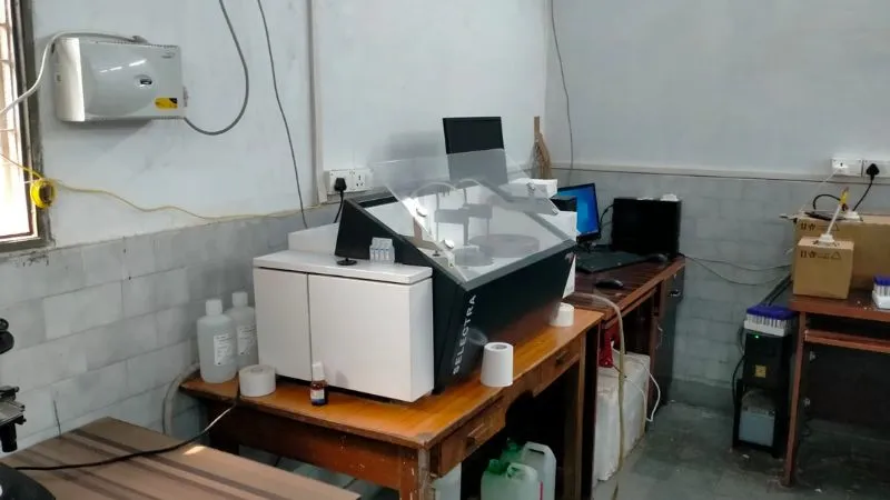 Farrukhabad: लोहिया अस्पताल में बायोकेमेस्ट्री मशीन हुई खराब; जांच के लिए मरीज दर-दर भटकने को मजबूर...