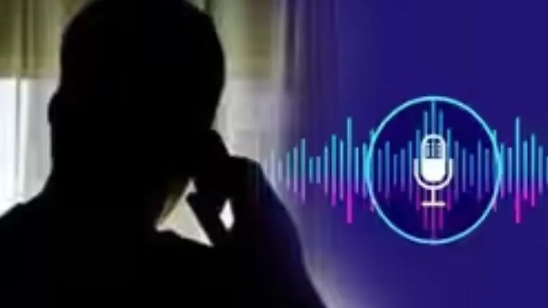 'मैं यूपी पुलिस से बोल रहा हूं...तुम्हारे ऊपर युवती से छेड़खानी का आरोप है'; युवक को मिली धमकी 