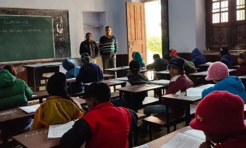 Budaun News: कड़ी सुरक्षा व्यवस्था के बीच हुई अटल आवासीय परीक्षा, सात परीक्षार्थी अनुपस्थित