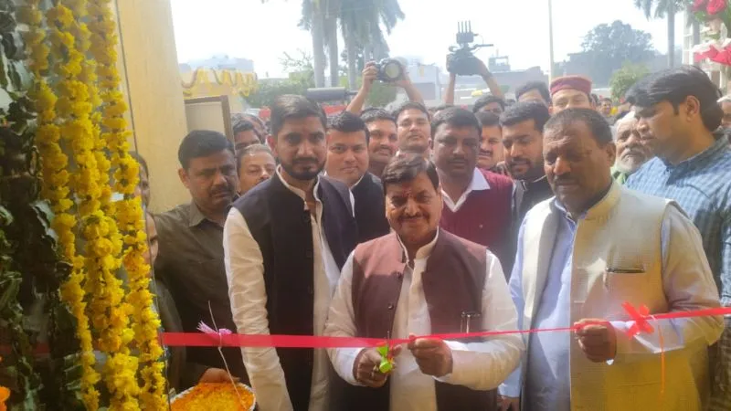 Etawah: सपा नेता शिवपाल सिंह यादव ने BJP पर साधा निशाना, बोले- जो किसानों की न सुने उसे सरकार में रहने का हक नहीं...