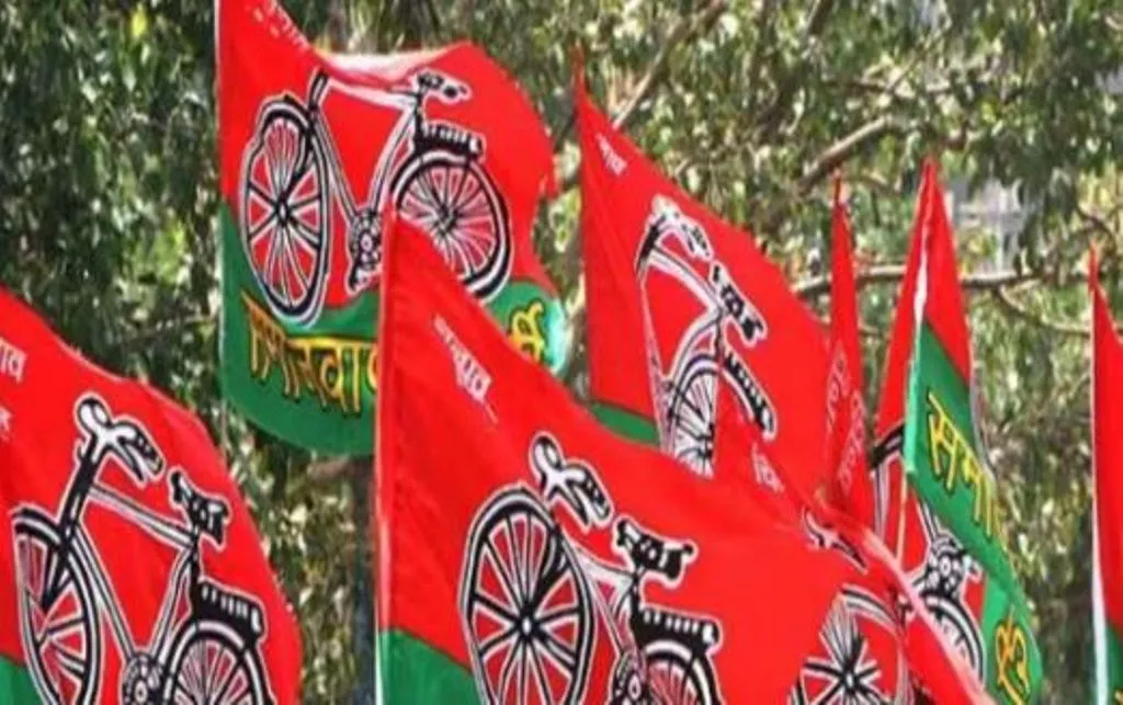 बरेली में सपा को लग सकता है बड़ा झटका, दो और दिग्गज नेताओं के पार्टी बदलने के लिए पक रही है खिचड़ी