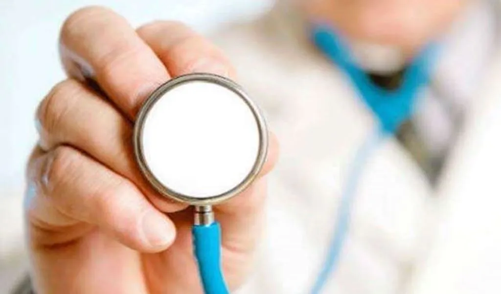 मथुरा: विधवाओं और अनाथ लड़कियों के लिए स्वास्थ्य मेले का आयोजन 