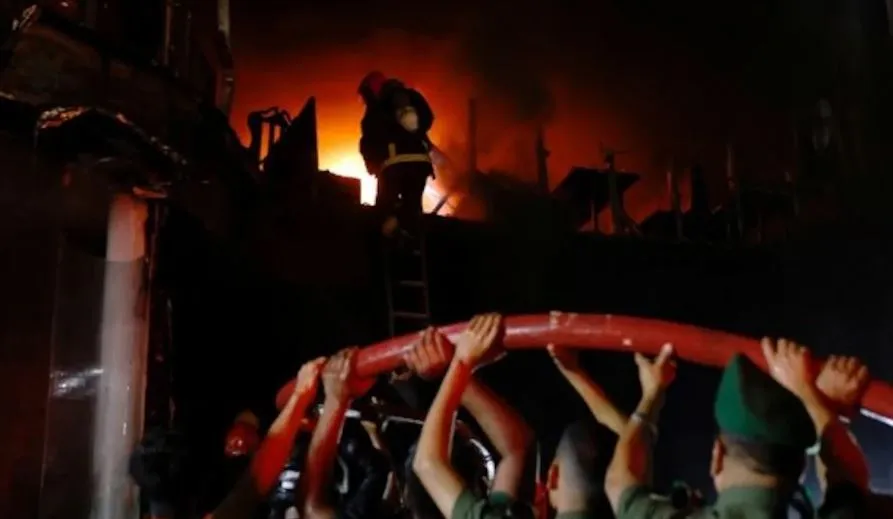 बांग्लादेश: सात मंजिला इमारत में लगी भीषण आग, 43 लोगों की मौत...अन्य 22 घायल
