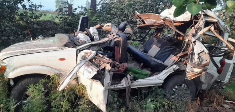 मुरादाबाद-हरिद्वार स्टेट हाइवे पर भीषण सड़क हादसा, 4 लोगों की मौत, 2 घायल