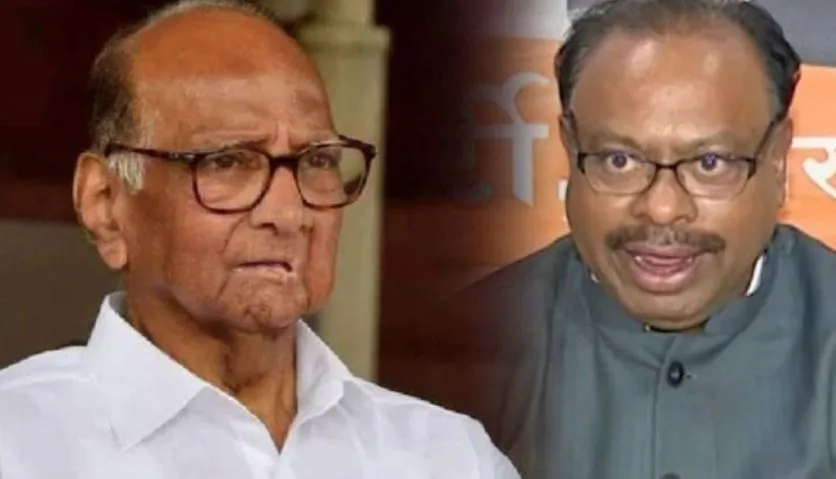 बावनकुले ने शरद पवार पर साधा निशाना, संविधान बदलने की भाजपा की मंशा की अफवाहों को बताया दुर्भाग्यपूर्ण 