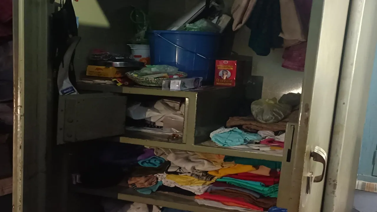 हरदोई: पूर्व जिला पंचायत सदस्य और बसपा नेता व कृषि अधिकारी के मकान से लाखों की चोरी से दहशत..