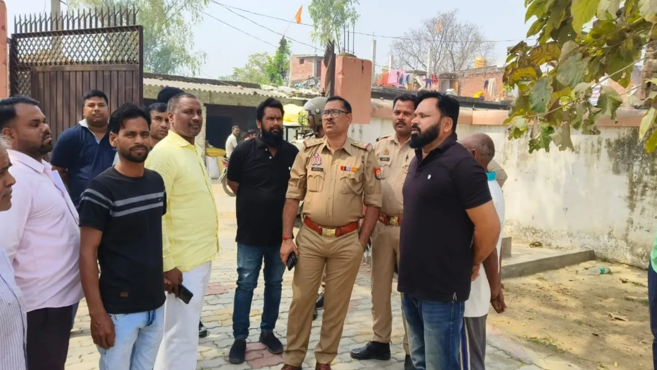 अयोध्या पुलिस ने रोकी किसानों की पंचायत, सरेठी में फोर्स तैनात