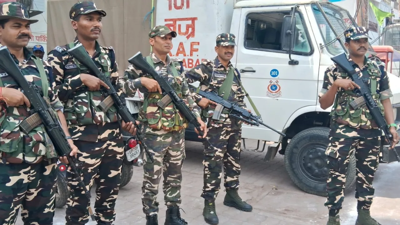 मुख्तार की मौत के बाद प्रयागराज में हाईअलर्ट, जुमे की नमाज पर सुरक्षा के कड़े बंदोबस्त