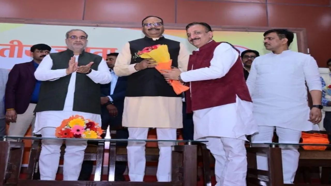 Loksabha election 2024: दल बदलने का सिलसिला जारी, पश्चिमी UP के ये बड़े नेता BJP में हुए शामिल 