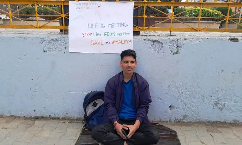 रुद्रपुर: सोनम वांगचुक के समर्थन में उतरा बीए का छात्र चंदन