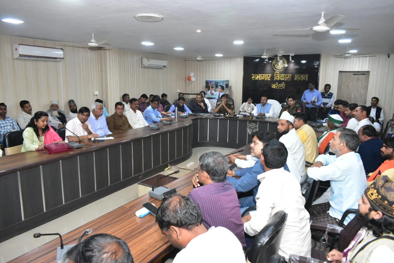 बरेली: होली में दावत के बहाने राजनीतिक गतिविधियां करने पर होगी कार्रवाई