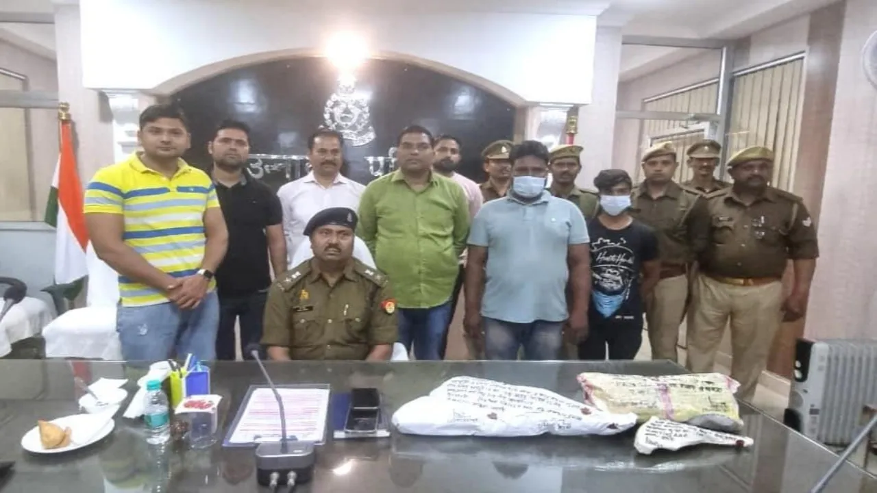 उन्नाव पुलिस ने पकड़ी गंगाघाट में संचालित अवैध असलहा फैक्ट्री, संचालक गिरफ्तार 