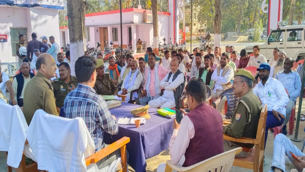 श्रावस्ती में हुई पीस कमेटी की बैठक, त्योहारों में आपसी सौहार्द को लेकर बनी सहमति 