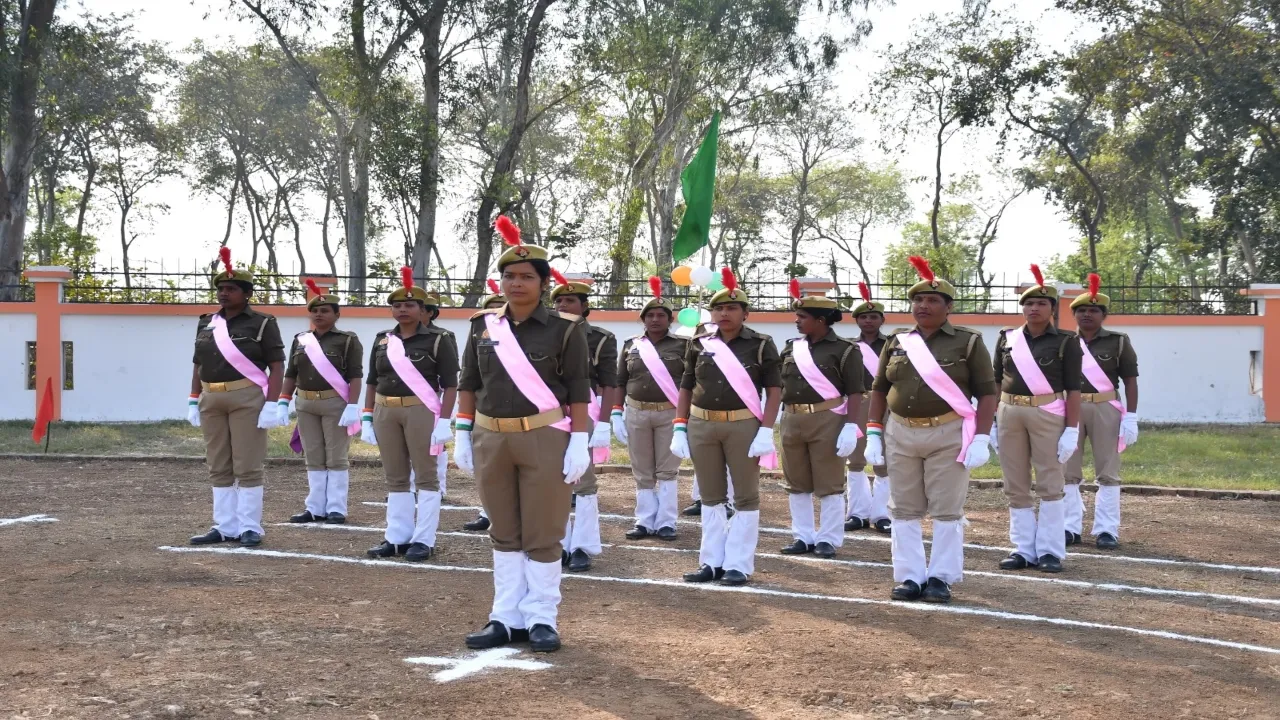 अयोध्या: अम्बेडकरनगर के उमेश को मिला सर्वोत्तम पुरस्कार, अंतः कक्षीय परीक्षा में समरजीत प्रथम 