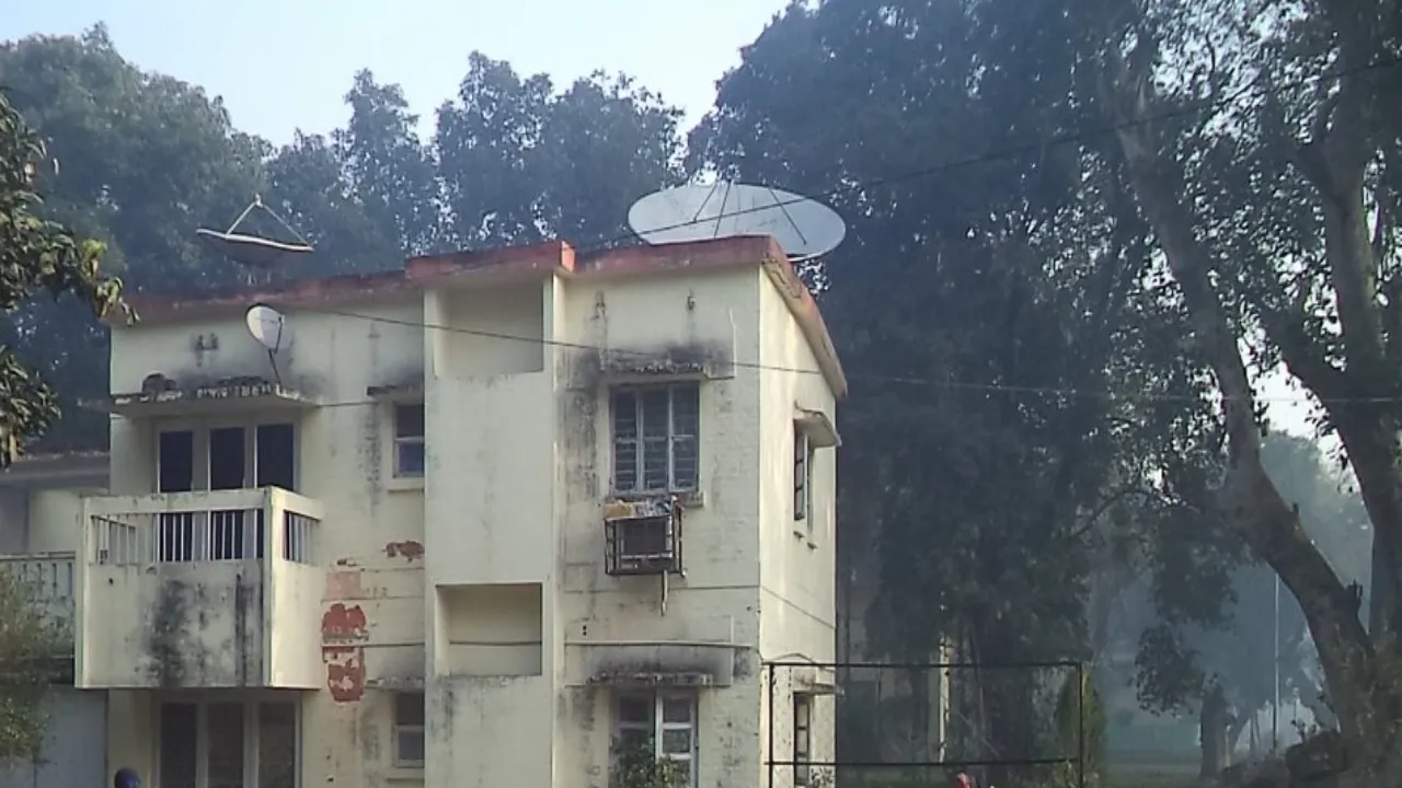 प्रयागराज: फौजी की पत्नी का फंदे से लटकता मिला शव, जांच में जुटी पुलिस 