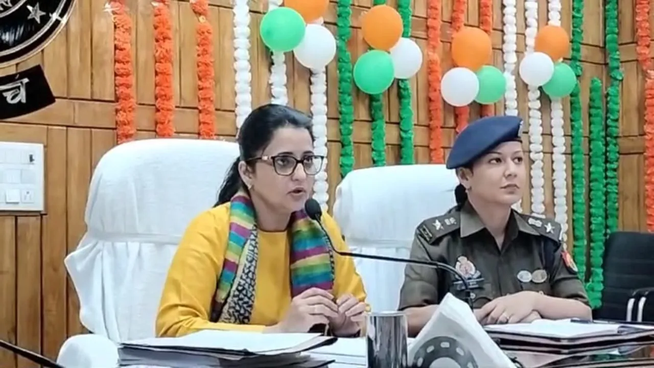 बहाराइच: बैंक की क्यू आर रसीद दिखा कर ही ले जा सकेंगे बड़ी धनराशि, सोशल मीडिया पर भी पुलिस की कड़ी नजर