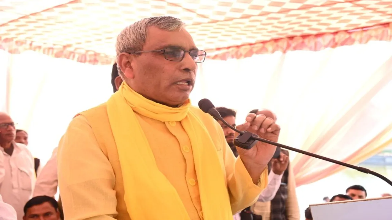 Video: ओपी राजभर ने दिया बड़ा बयान, बोले-मेरे सामने DM और SP की Power...