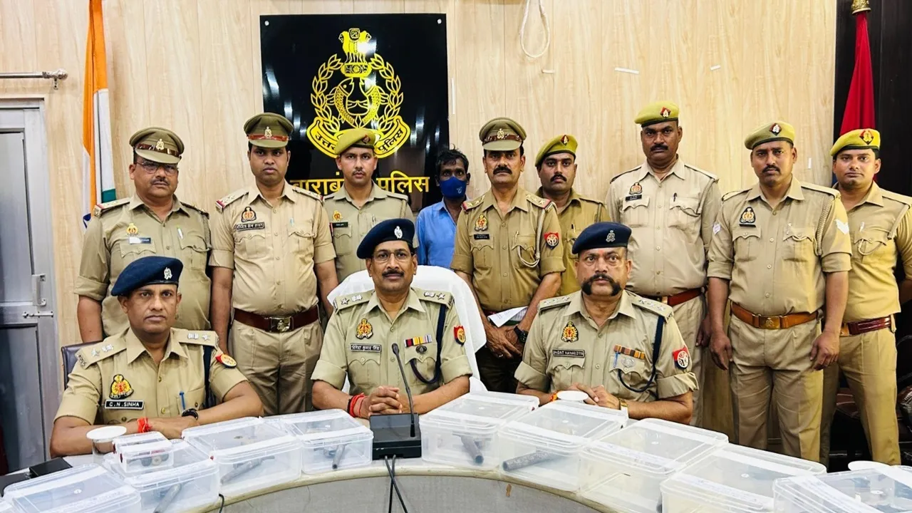 बाराबंकी पुलिस ने अवैध शस्त्र फैक्ट्री का किया भंडाफोड़, एक अभियुक्त गिरफ्तार