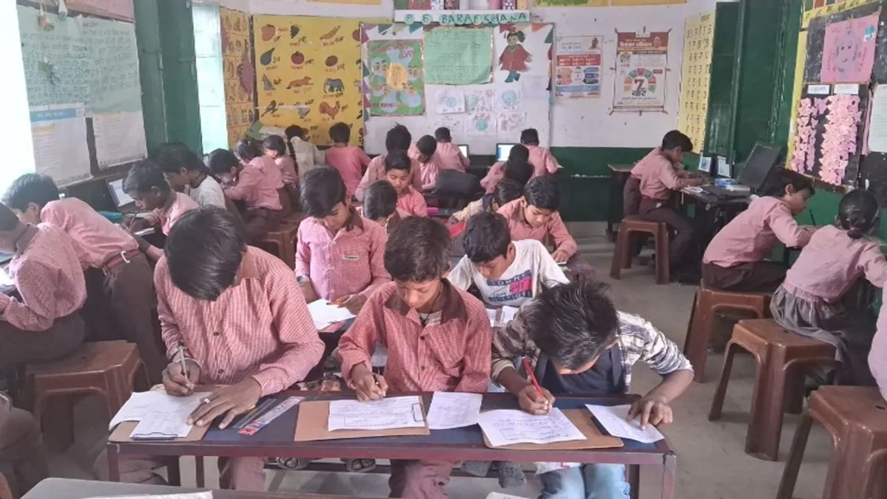 लखनऊ: प्राइमरी और जूनियर विद्यालयों की परीक्षाएं शुरू, रिपोर्ट कार्ड के लिए शिक्षा महानिदेशक ने जारी किया बजट