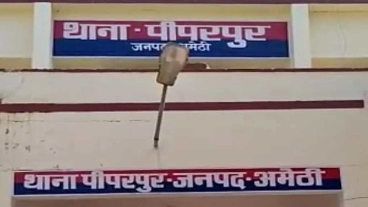 अनियंत्रित होकर ईंट के ढेर से टकराई बाइक, एक की मौत-दो घायल