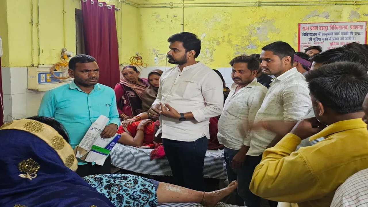 प्रतापगढ़: रसोईं में गैस चूल्हा जलाते ही भभकी आग, दो महिलाएं गम्भीर