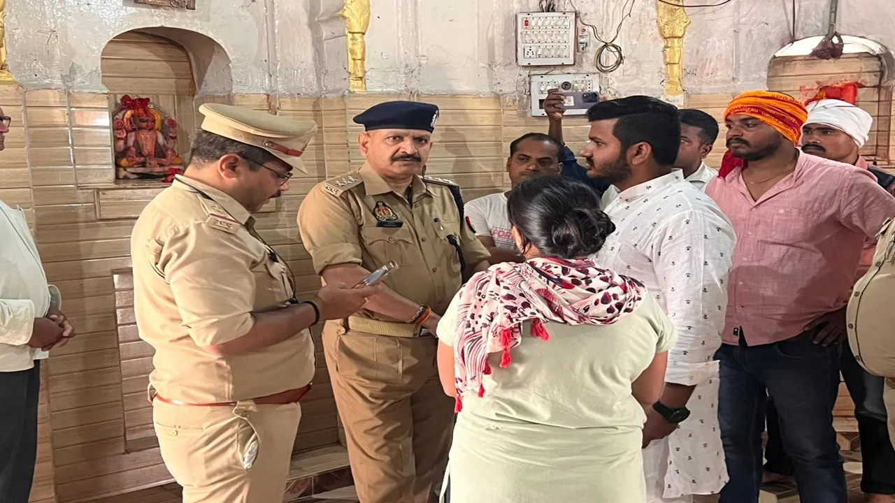 रायबरेली: अराजकतत्वों ने देवी-देवताओं की प्रतिमा को किया क्षतिग्रस्त, सीओ महराजगंज ने मौके पर पहुंचकर की जांच, कार्रवाई के दिए निर्देश