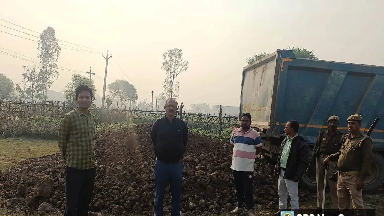 बहराइच: अवैध खनन में लगी डंपर और जेसीबी सीज, एसडीएम को देख वाहन छोड़ भागे चालक