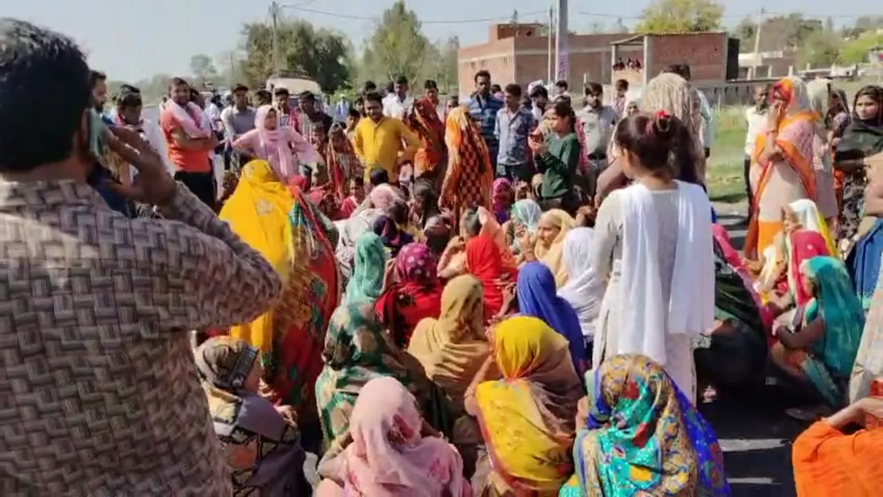 हरदोई: ट्रक की टक्कर से कार सवार की मौत, ड्राइवर ट्रक छोड़ कर फरार 