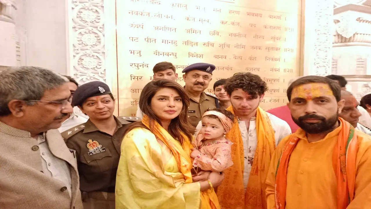 पति निक जोंस और बेटी मालती संग रामलला का दर्शन करने अयोध्या पहुंची प्रियंका चोपड़ा