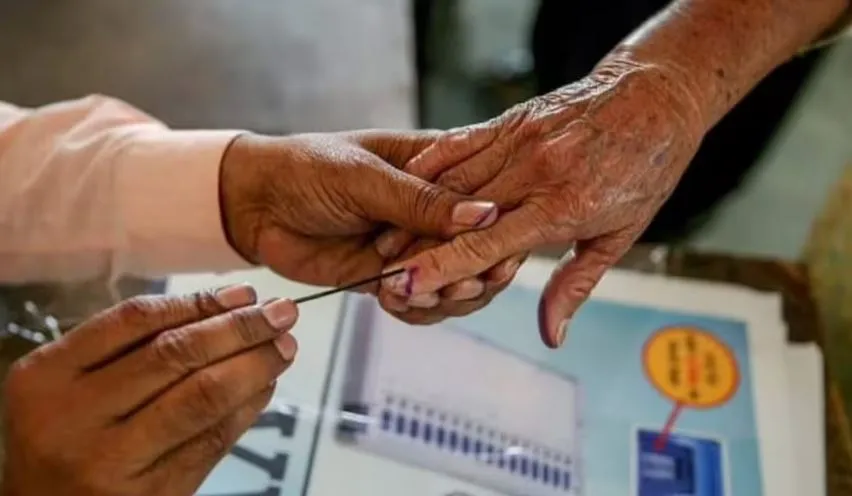 बरेली: 'My App' बताएगा पोलिंग बूथ पर कितनी भीड़, सिर्फ करना होगा ये काम