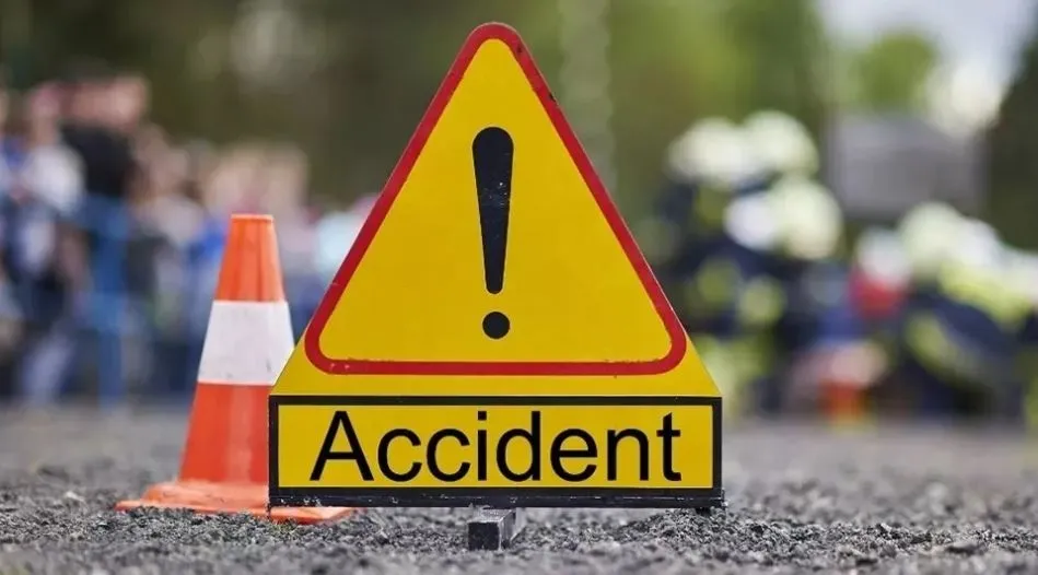 बदायूं: सड़क किनारे खड़े छात्र को अज्ञात वाहन ने मारी टक्कर, मौत