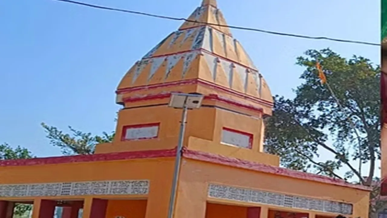 महाशिवरात्रि पर जौनपुर के प्राचीन शिव मंदिर में दर्शन-पूजन को नहीं मिला शिवलिंग, भक्तों ने जताया विरोध 