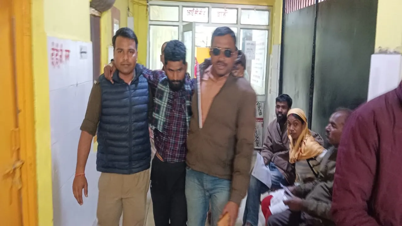 अयोध्या: प्रापर्टी डीलर का हत्या आरोपी पुलिस मुठभेड़ में गिरफ्तार, पैर में लगी गोली